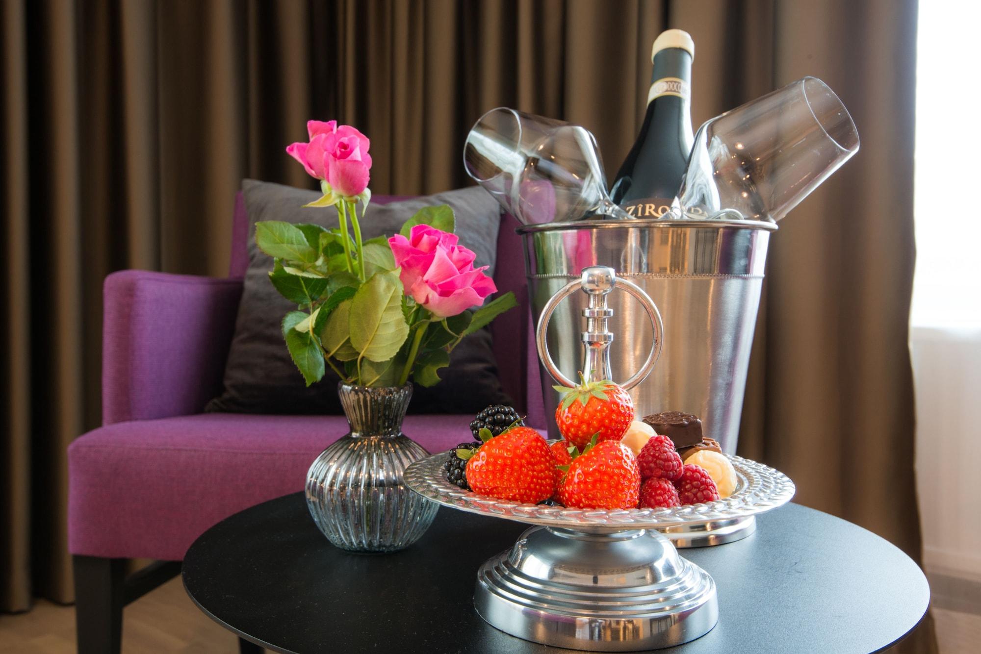 Best Western Plus Park Airport Hotel Arlanda Exterior foto